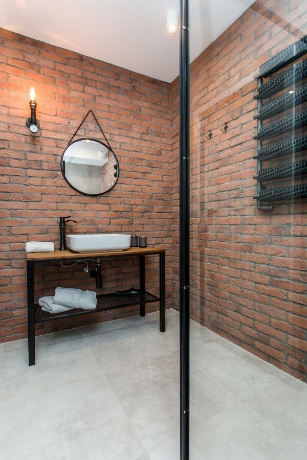 Modern & Classy Industrial - Apartamenty Browar Gdańsk Kültér fotó